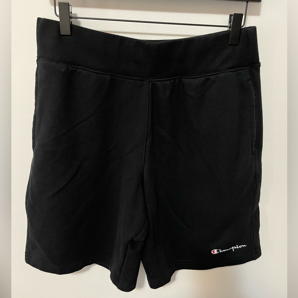 Black Men’s Size M Champion Shorts